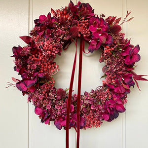 Mini Ruby Gypsophila & Hydrangea Wreath