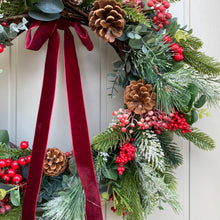 Load image into Gallery viewer, Very Berry Wreath - Medium
