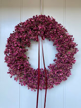 Load image into Gallery viewer, Ruby Gypsophila Wreath - Large
