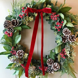 Lovely Laurel Wreath - Large - Field & Rose