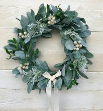 Load image into Gallery viewer, Mistletoe &amp; White Berries - Medium - Field &amp; Rose
